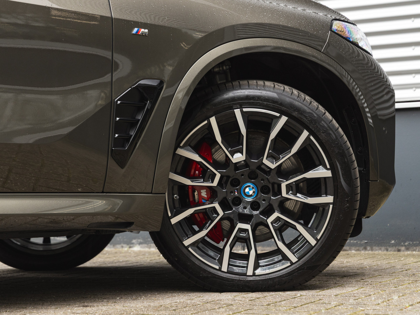 BMW BMW