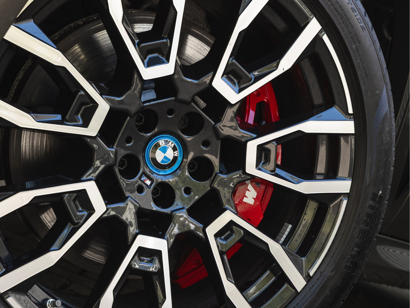 BMW BMW