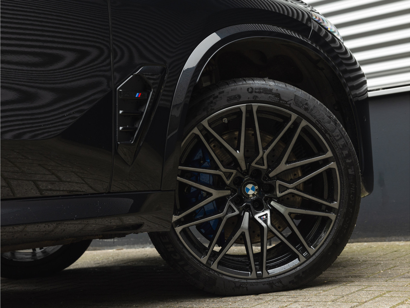 BMW BMW