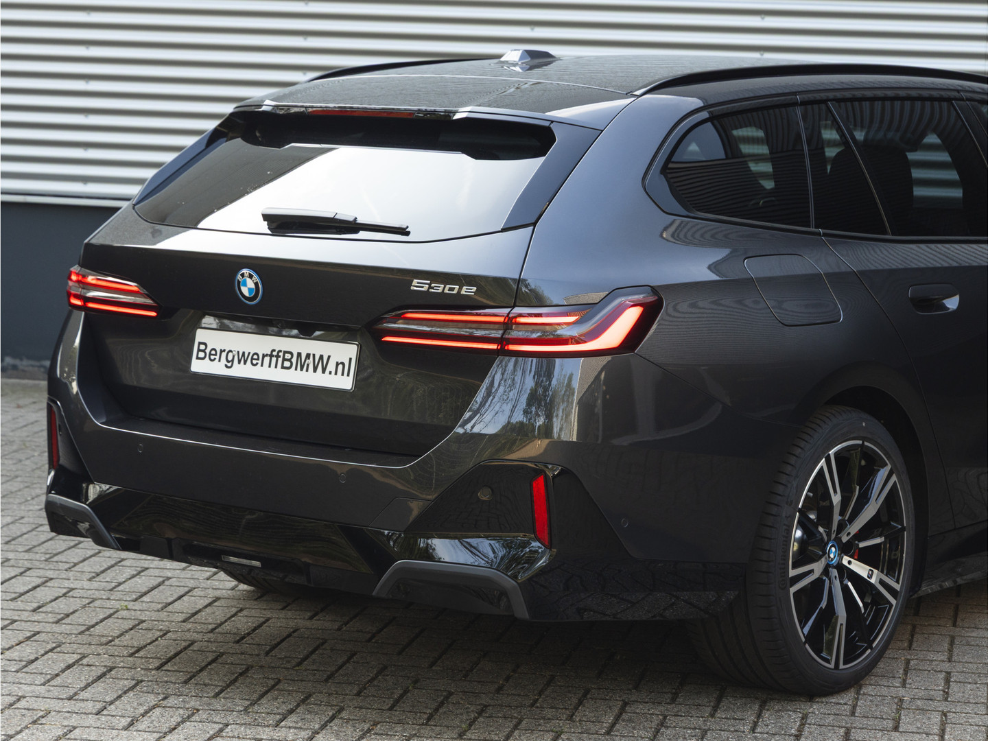 BMW BMW