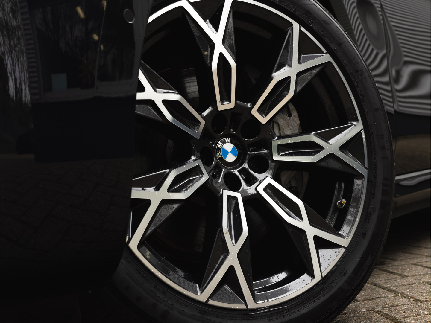 BMW BMW