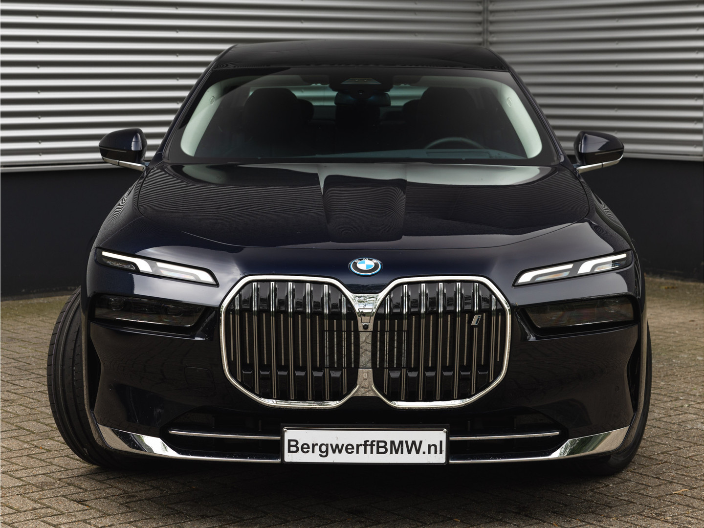 BMW BMW