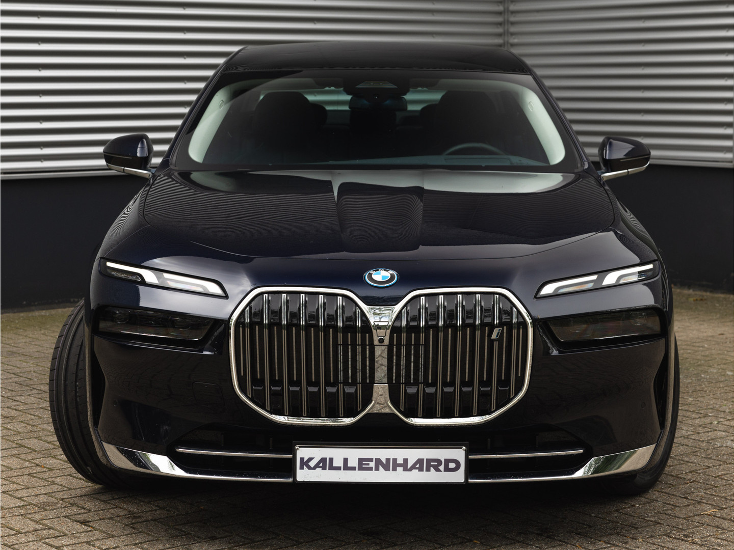 BMW BMW