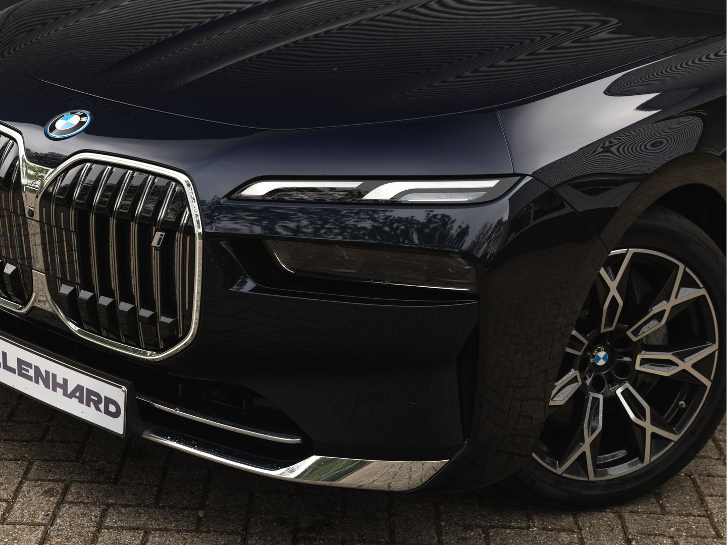 BMW BMW