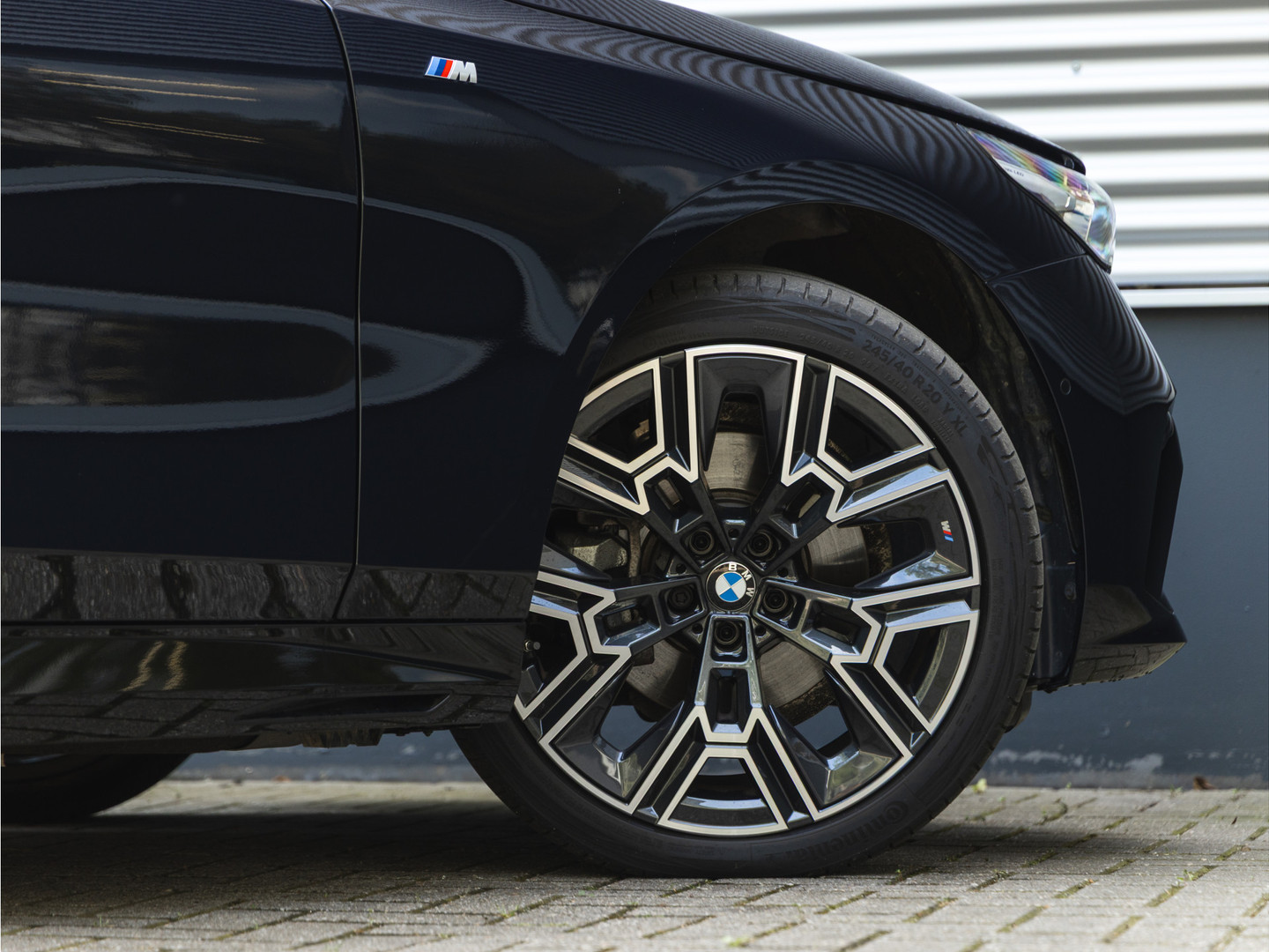 BMW BMW