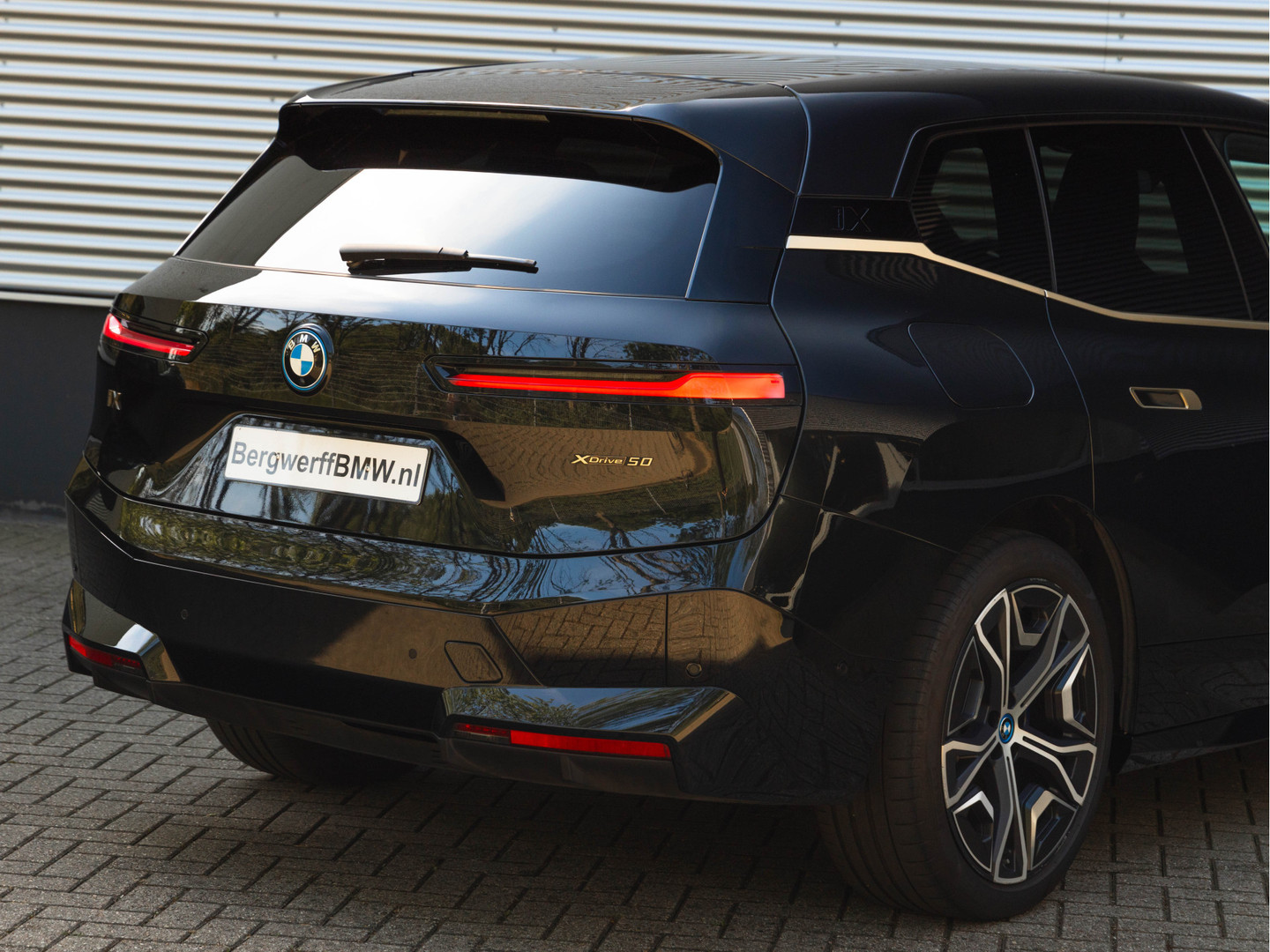 BMW BMW