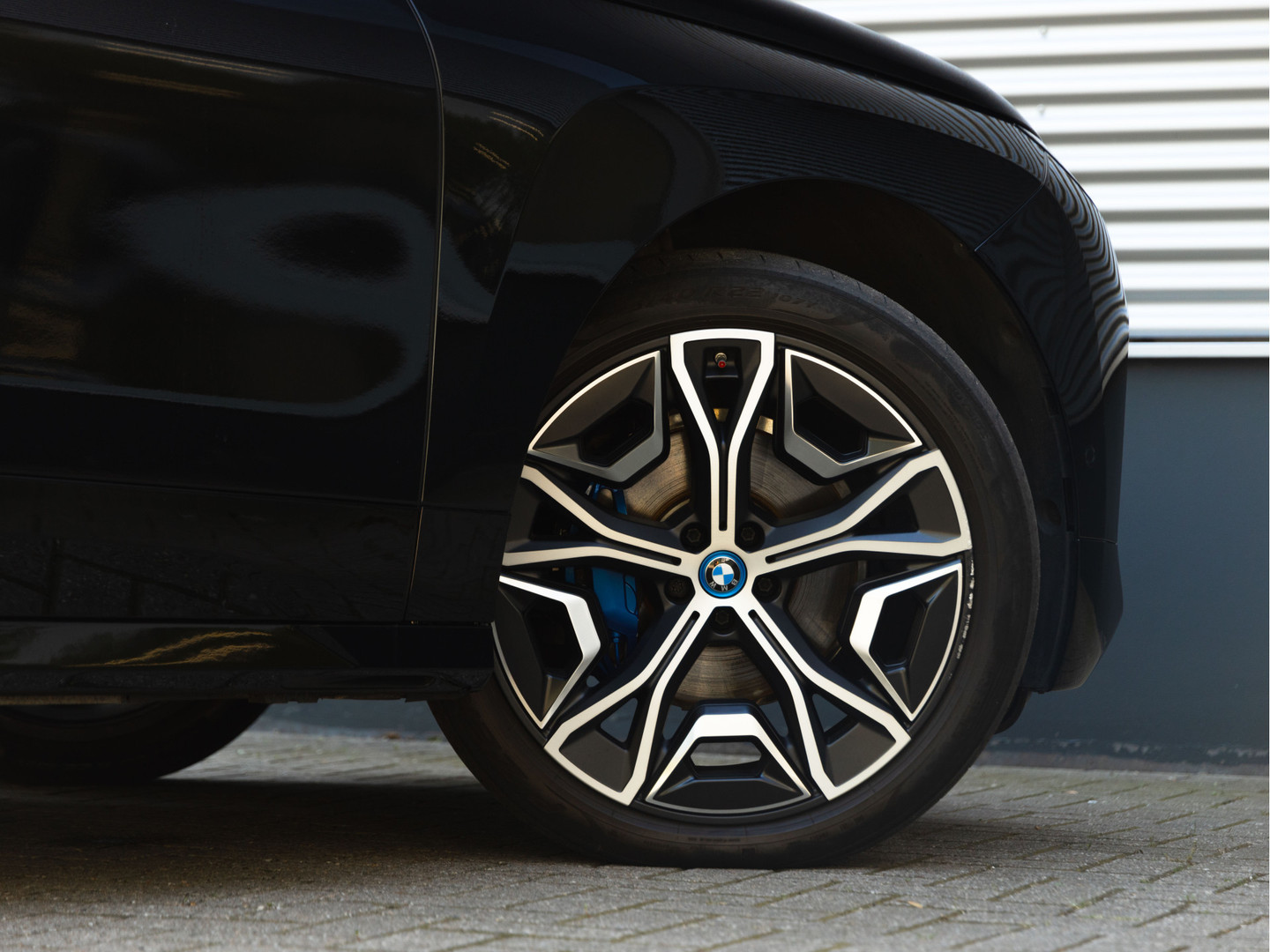 BMW BMW
