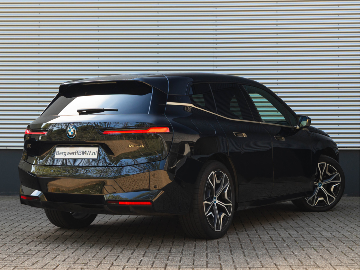 BMW BMW