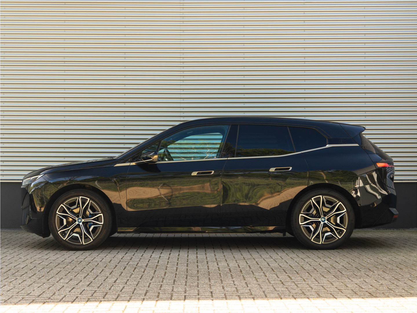 BMW BMW