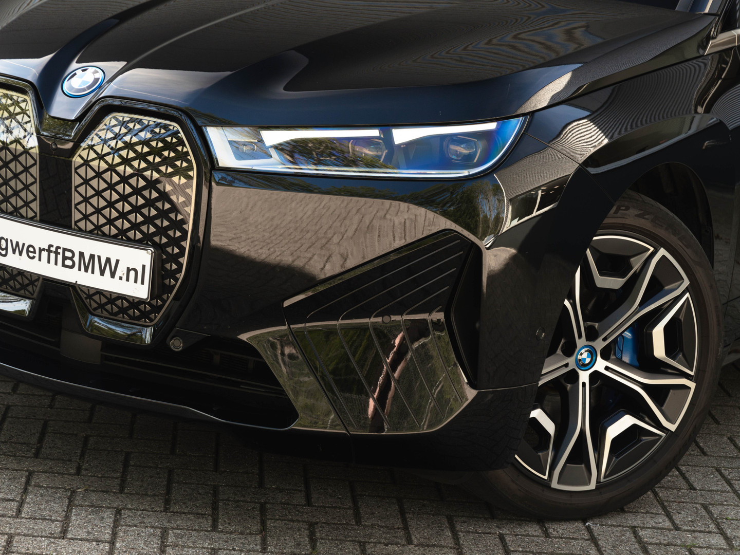 BMW BMW