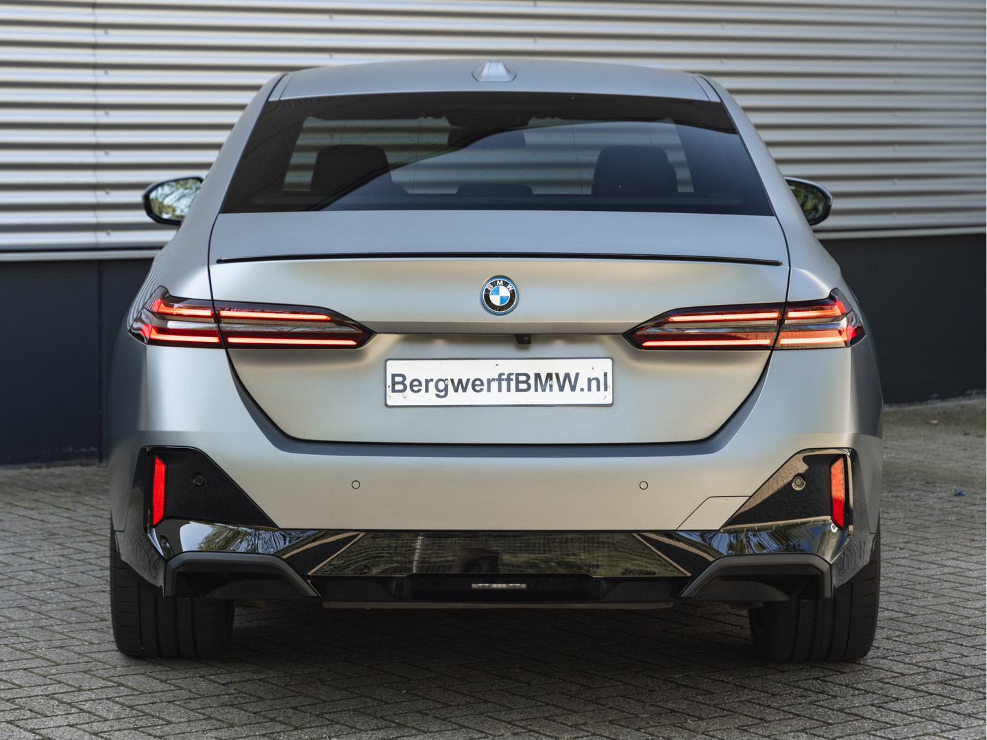 BMW BMW