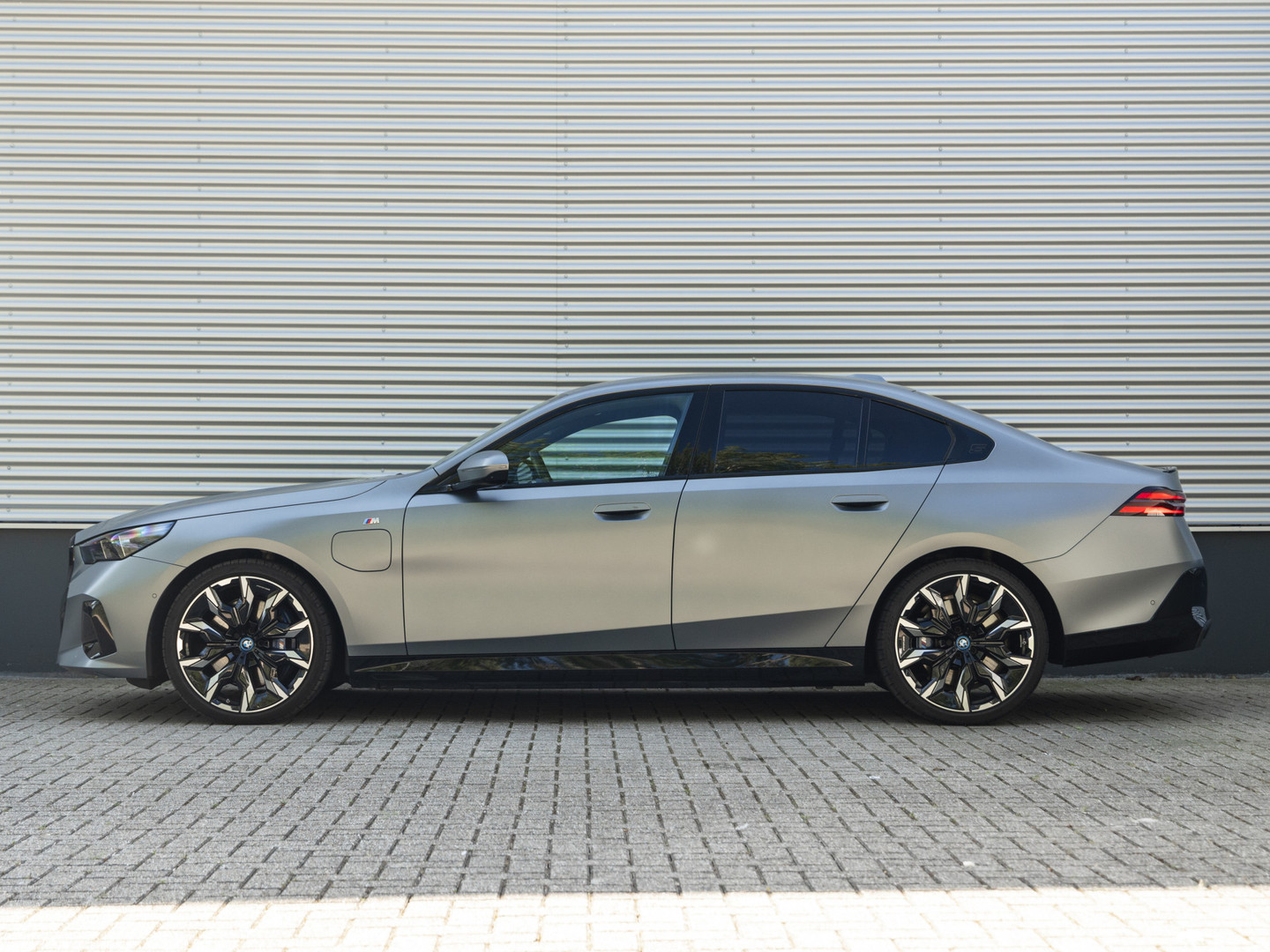 BMW BMW