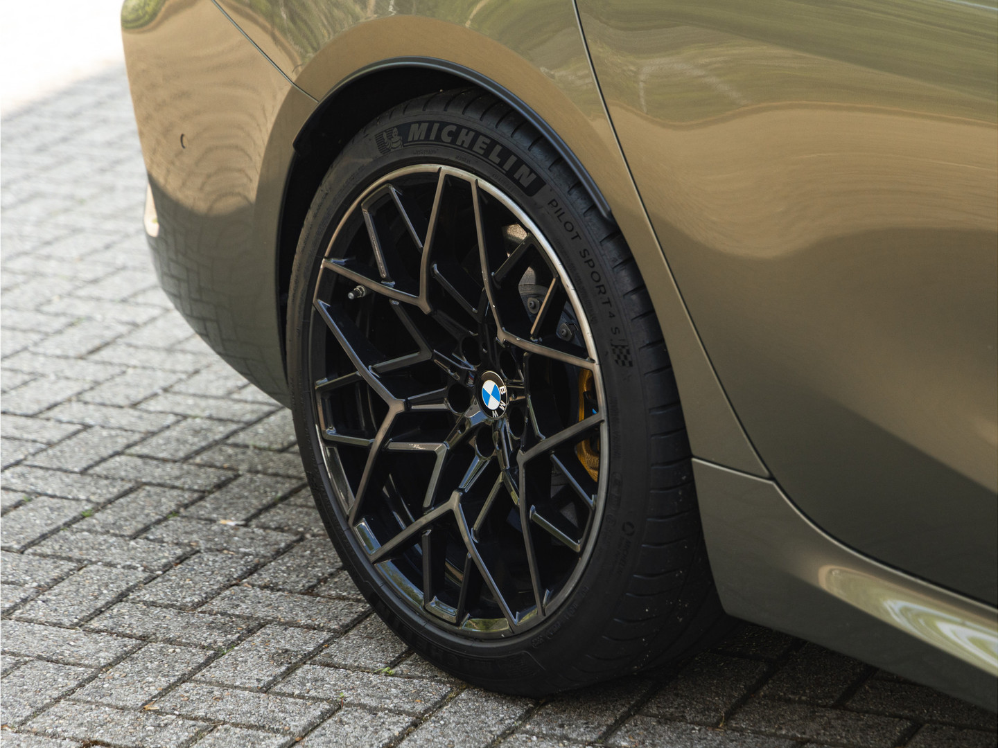 BMW BMW