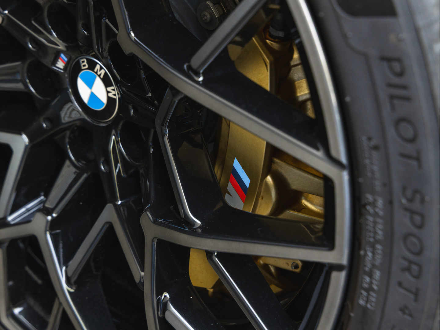 BMW BMW
