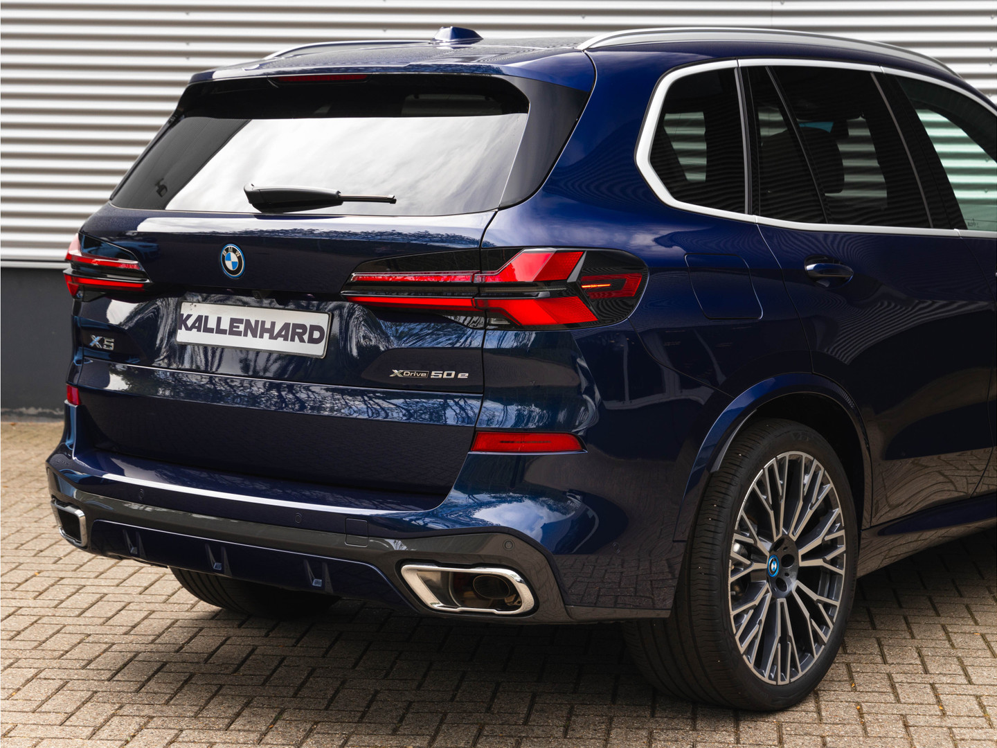 BMW BMW