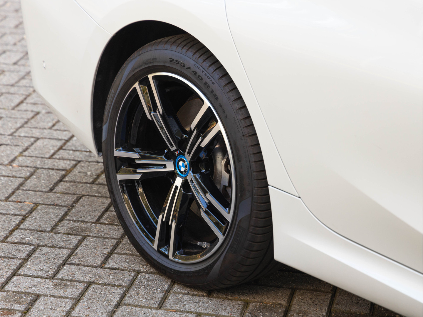 BMW BMW