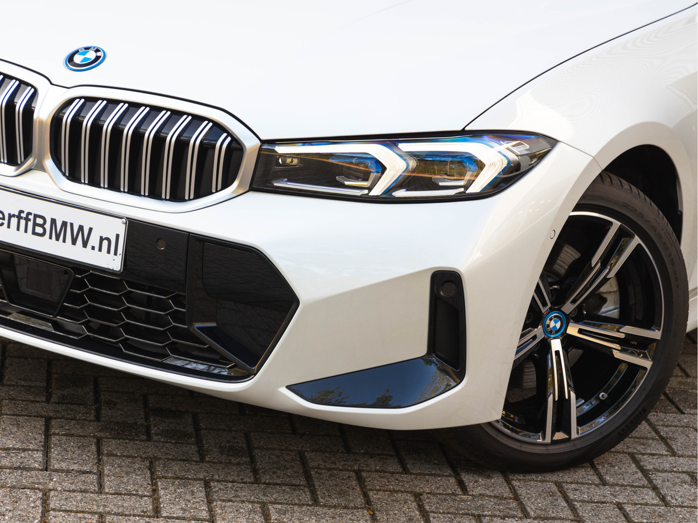 BMW BMW