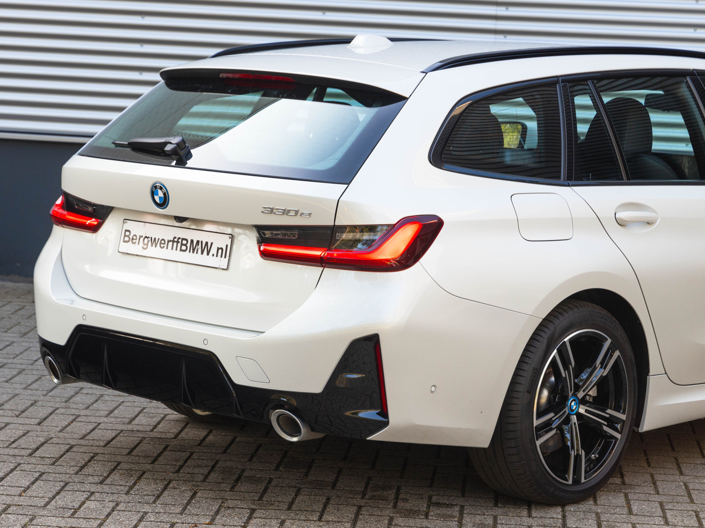 BMW BMW