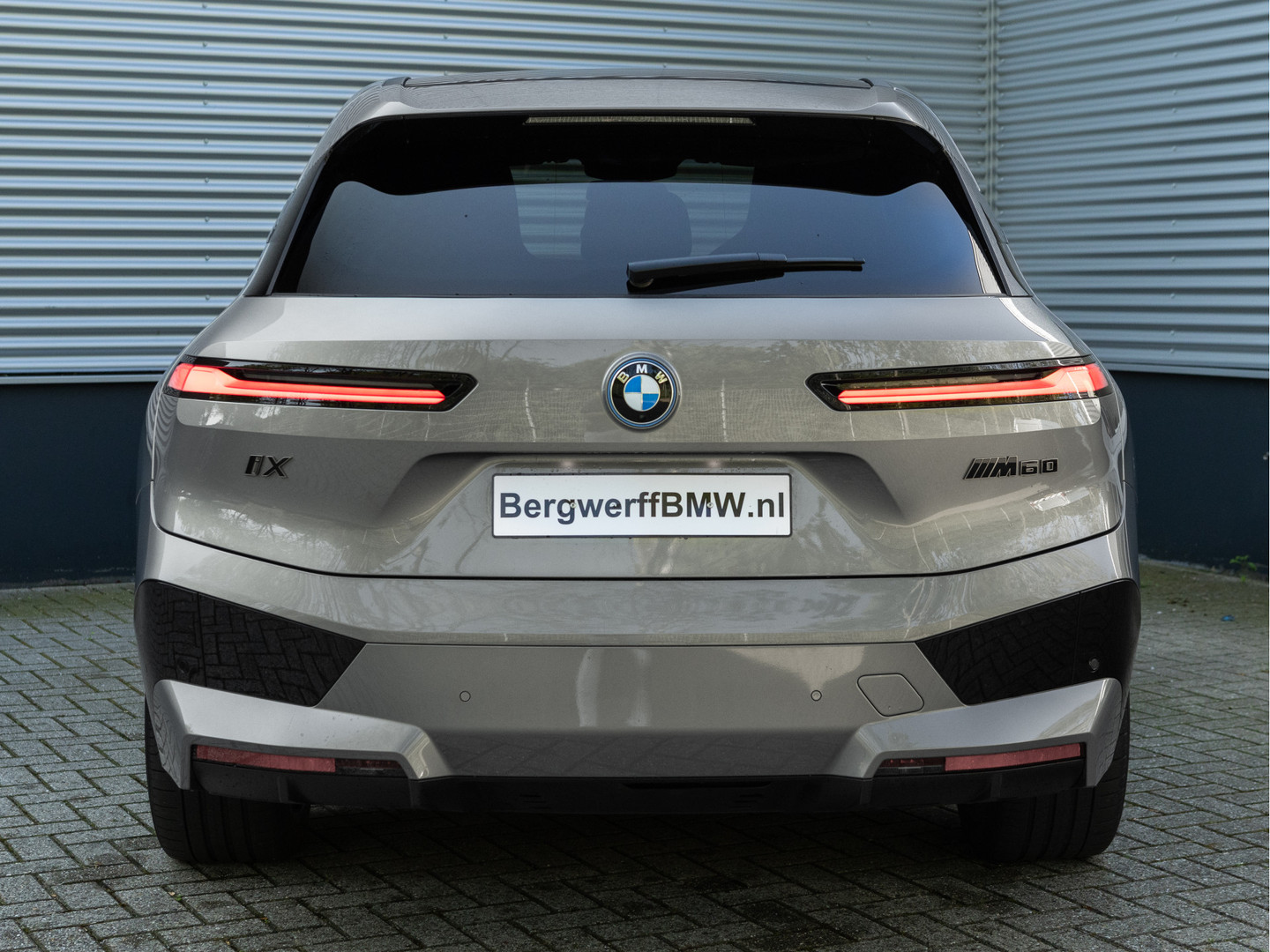 BMW BMW
