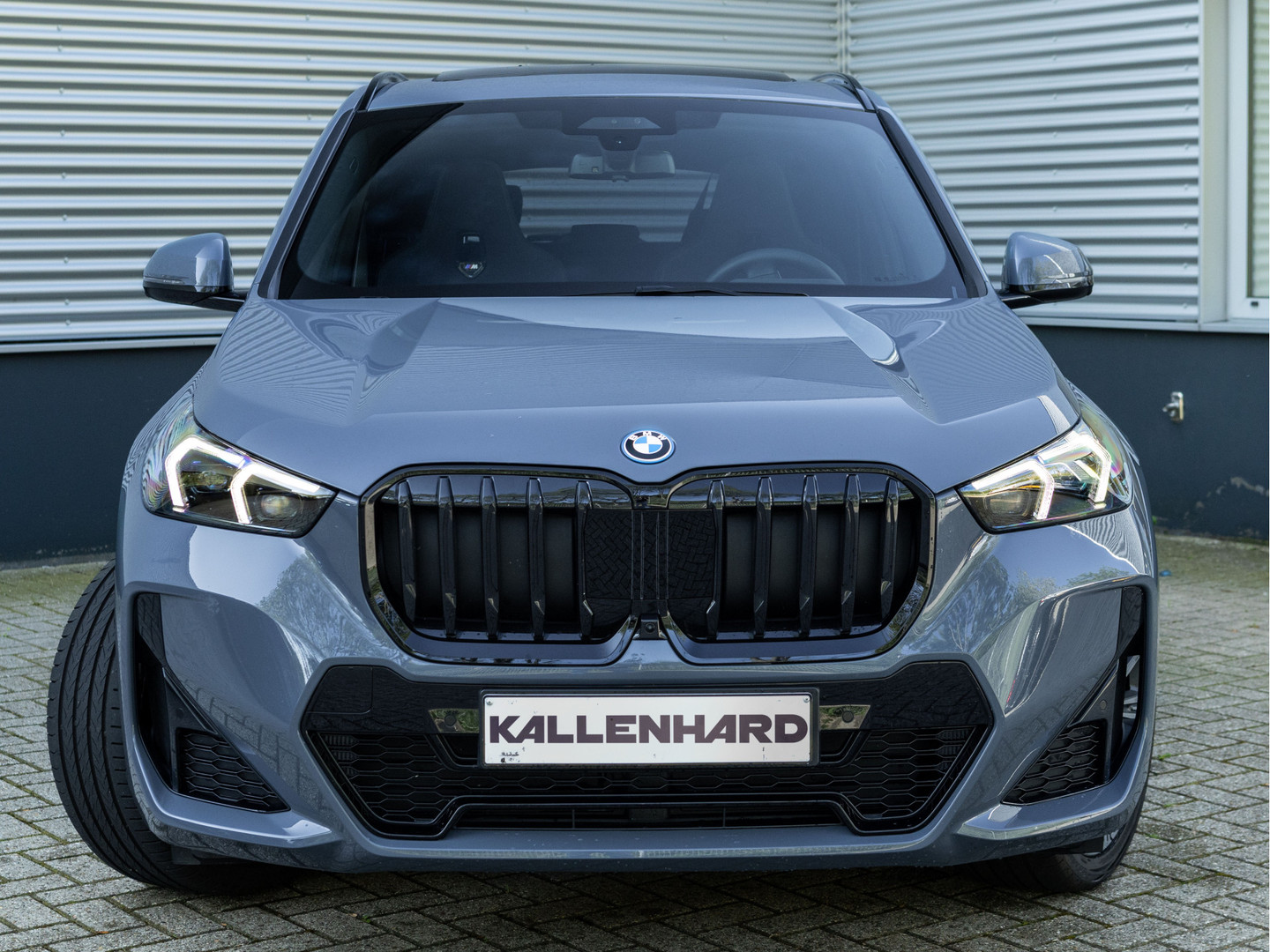 BMW BMW