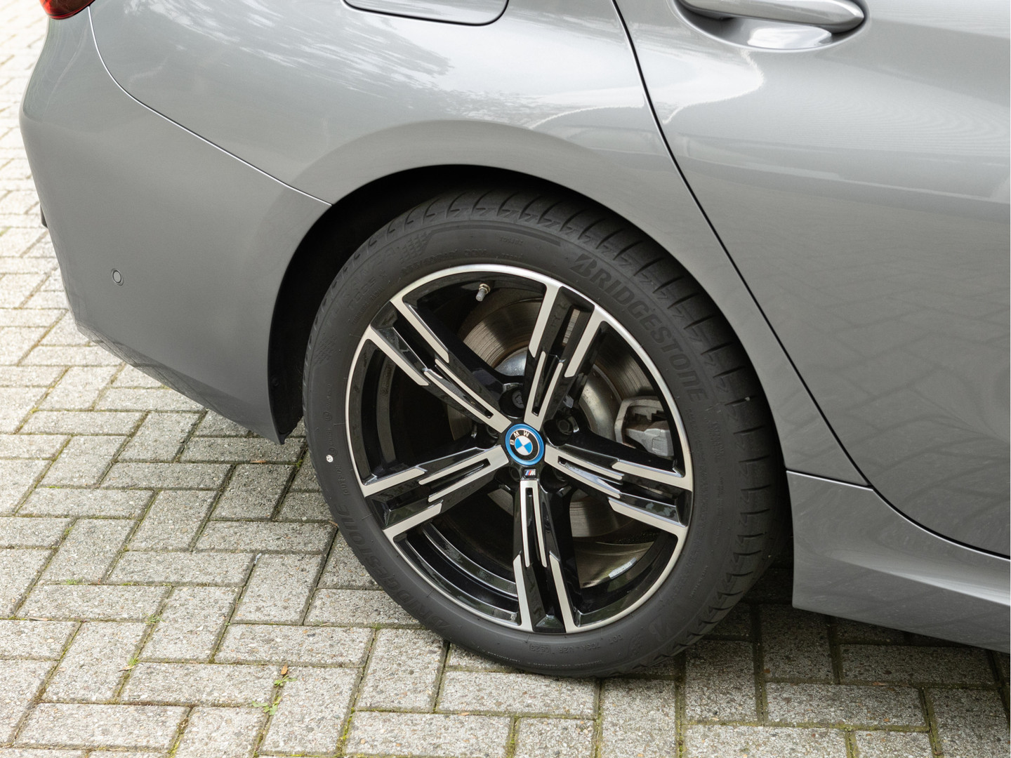 BMW BMW