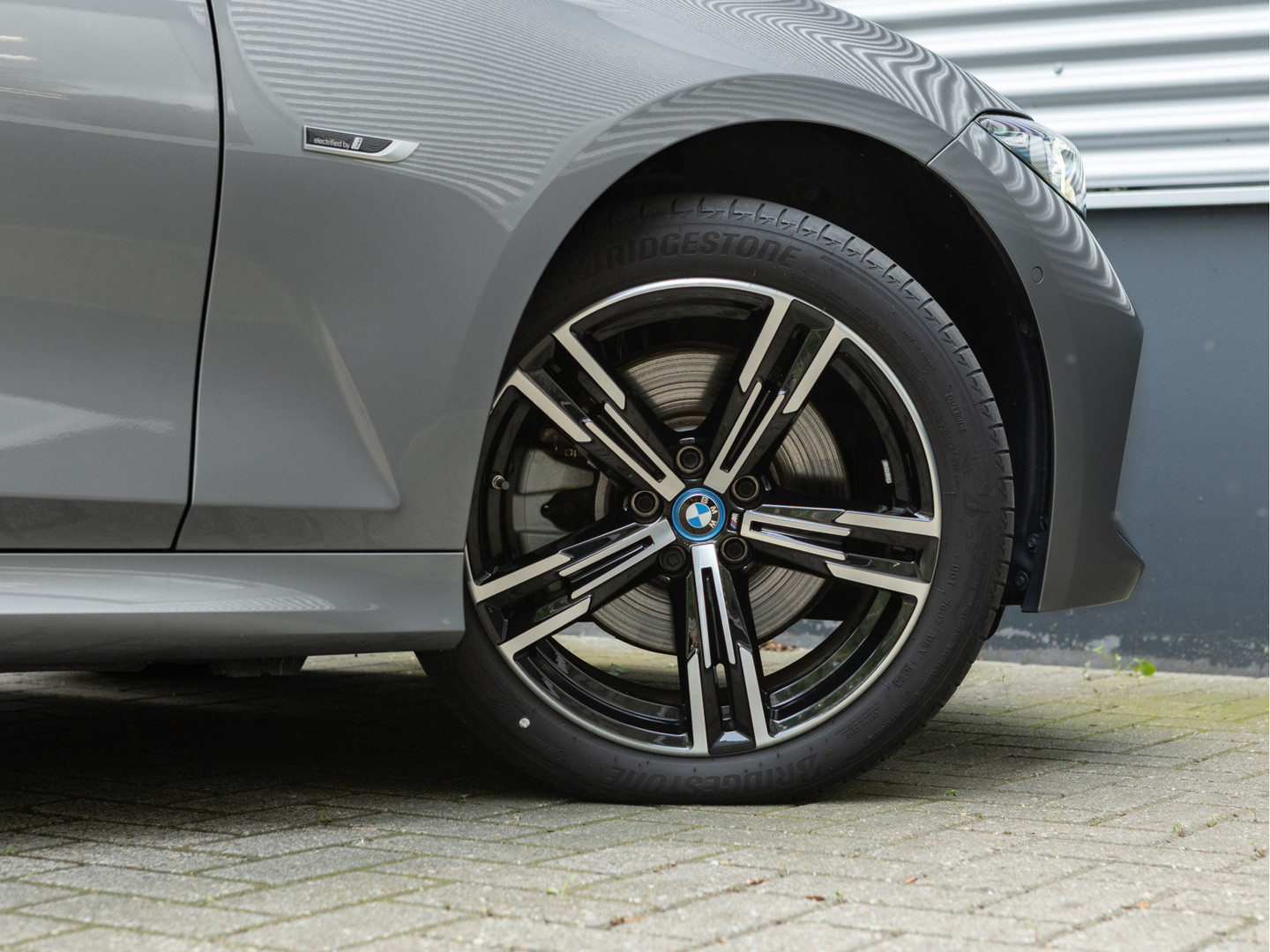 BMW BMW