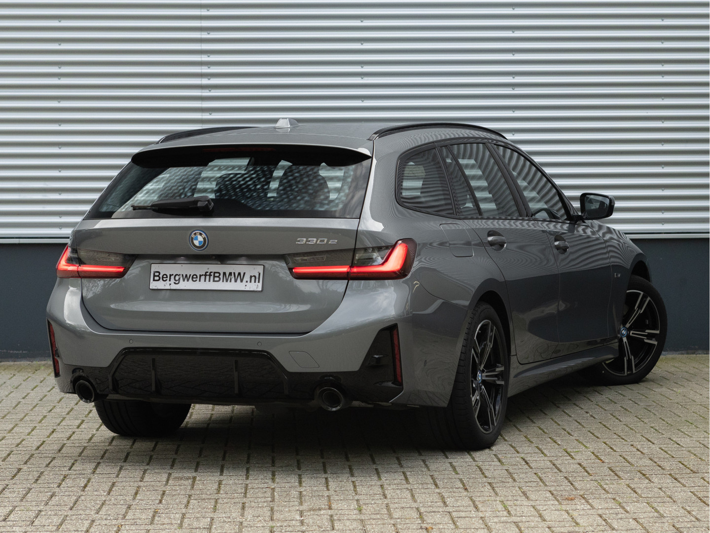 BMW BMW