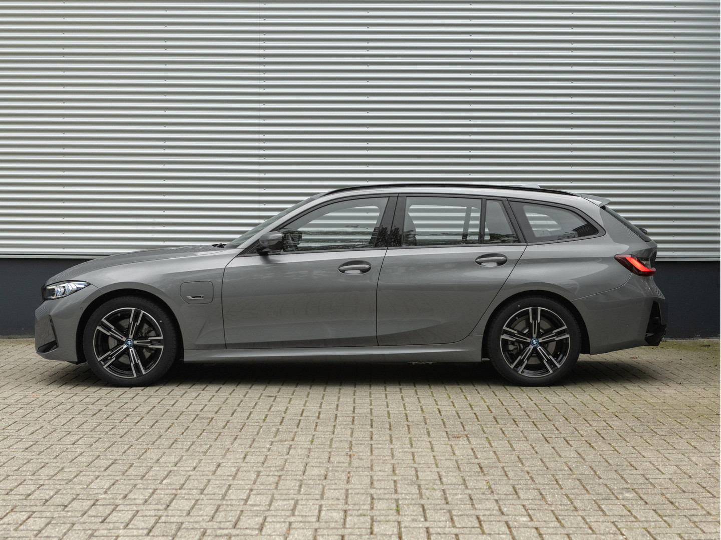 BMW BMW