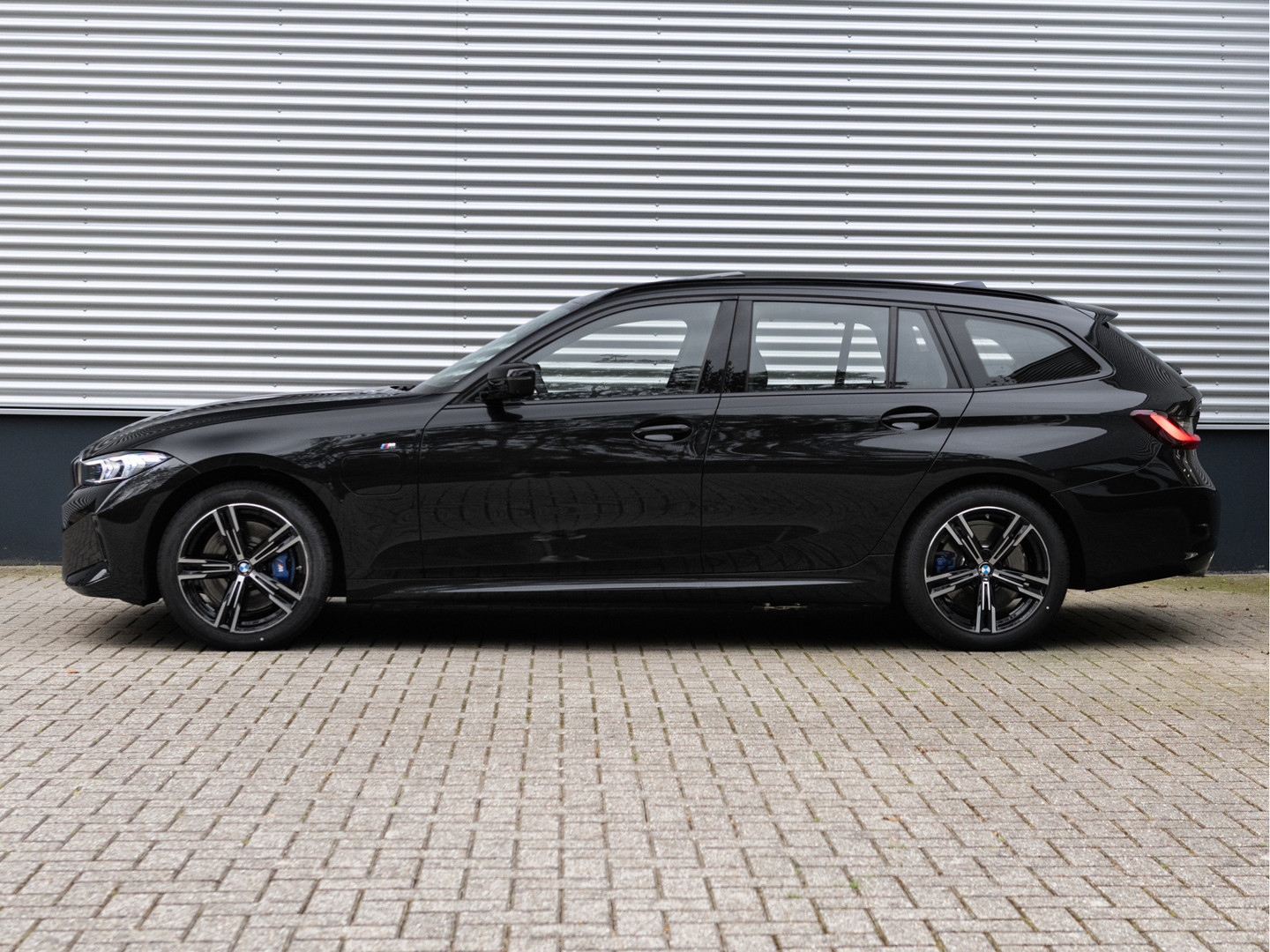 BMW BMW