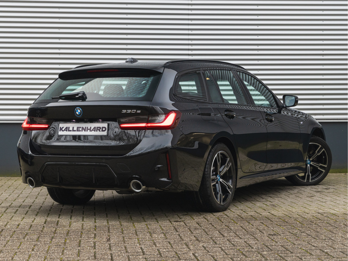 BMW BMW