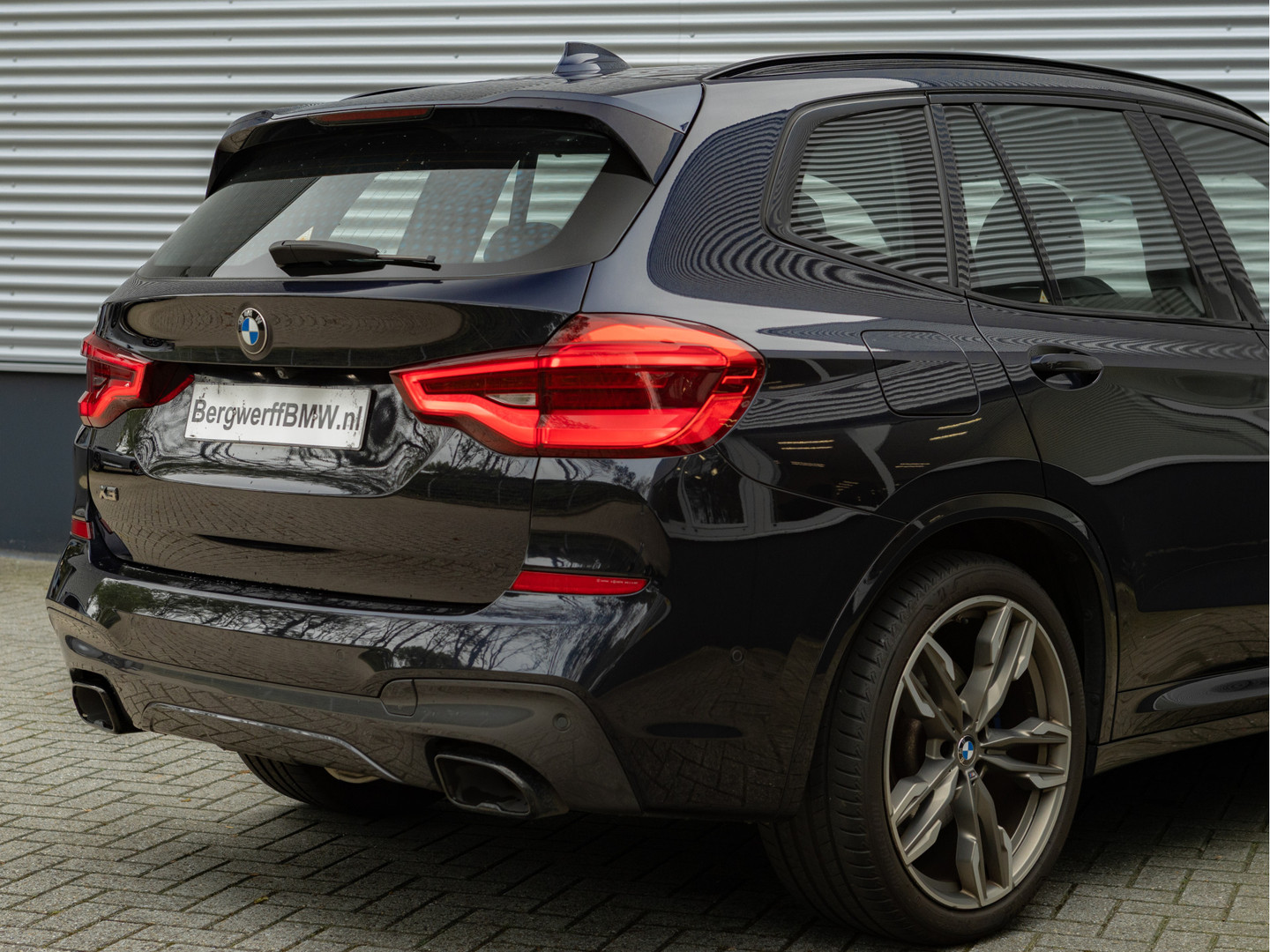 BMW BMW