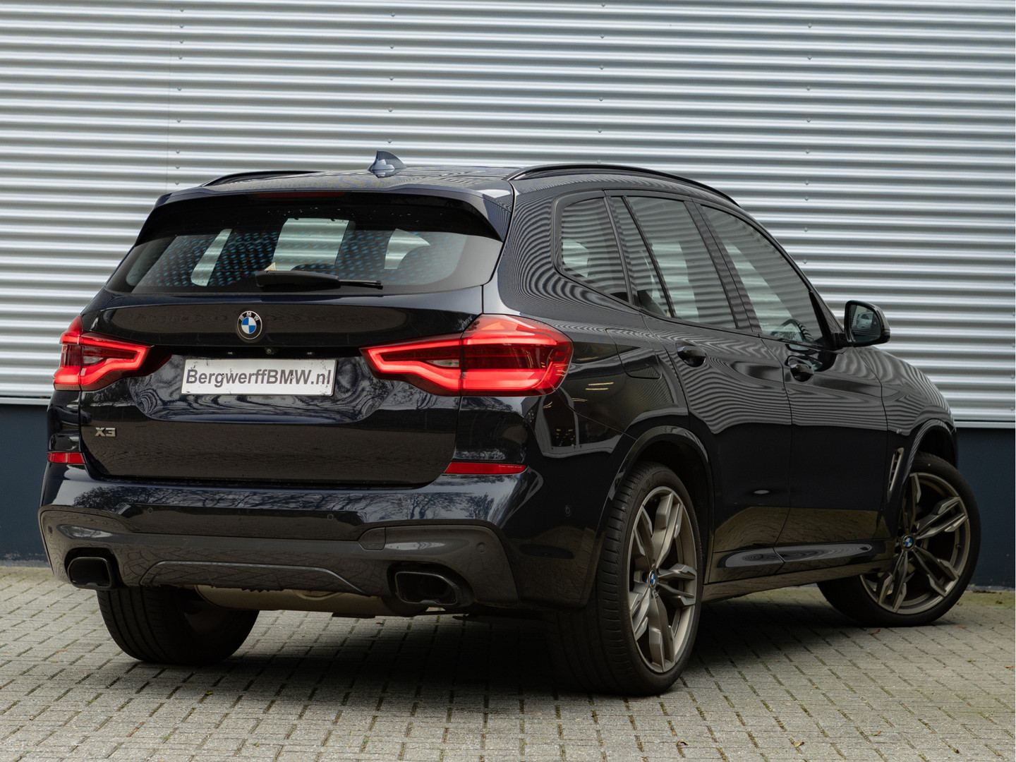 BMW BMW