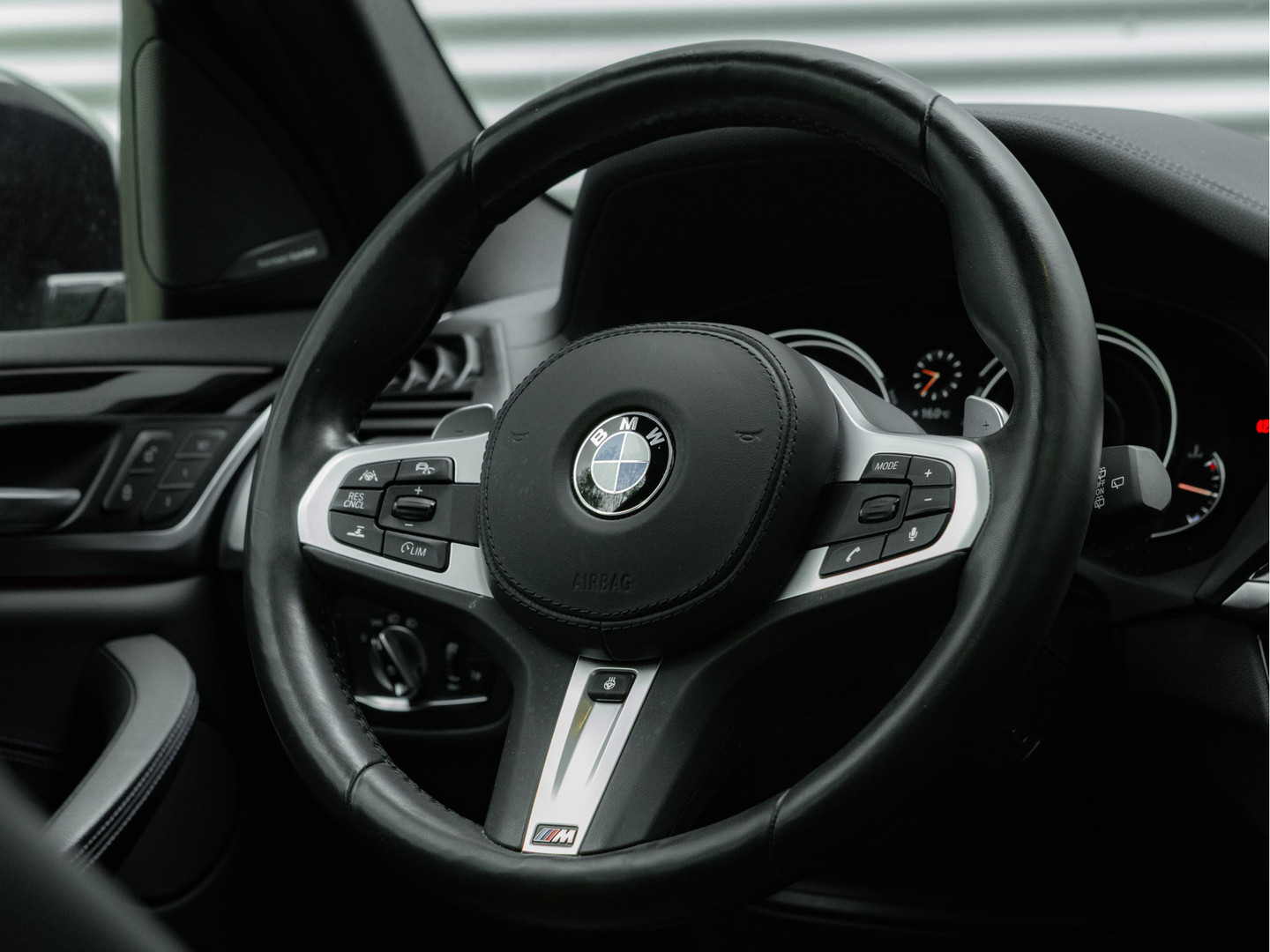 BMW BMW