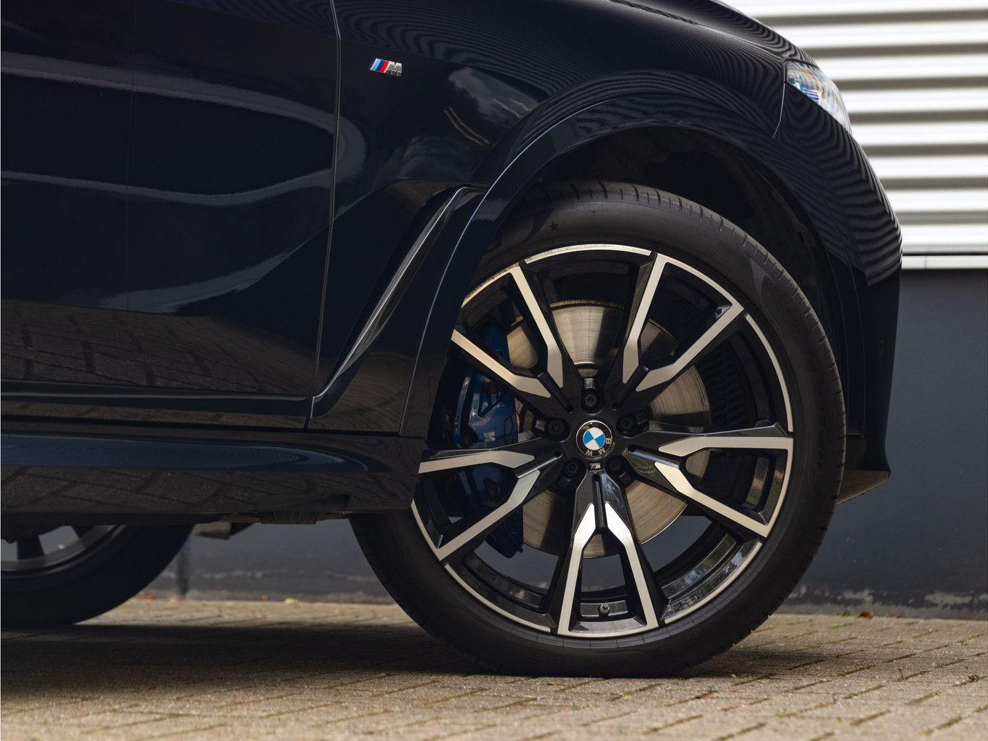 BMW BMW