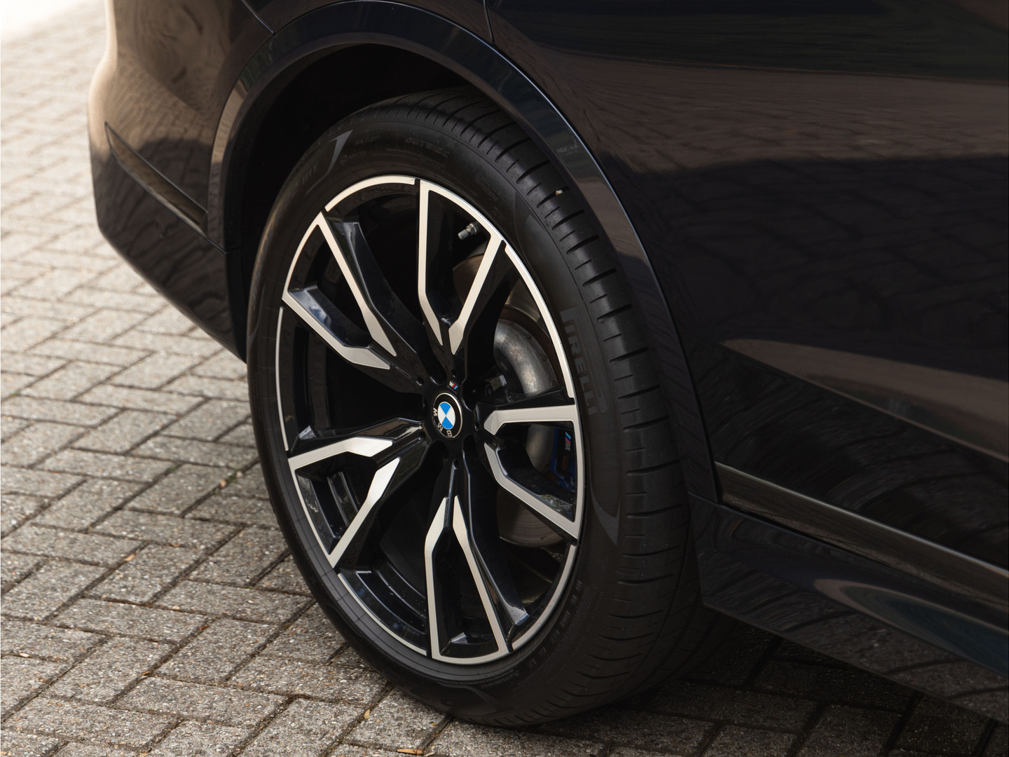 BMW BMW