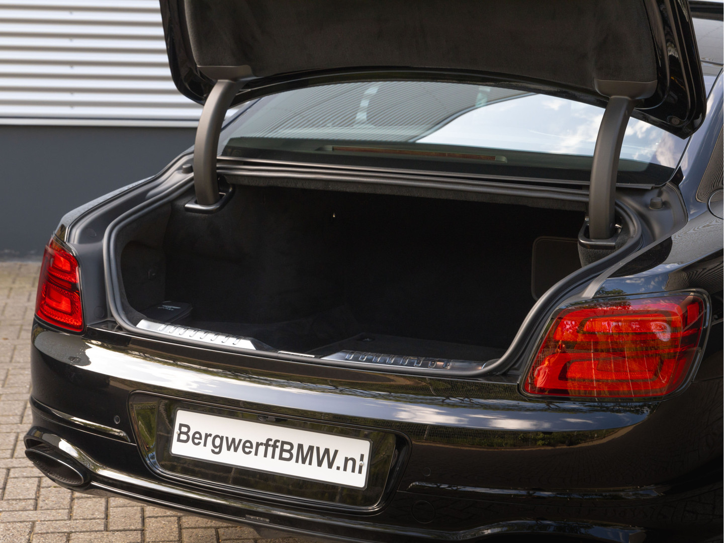 Bentley Bentley