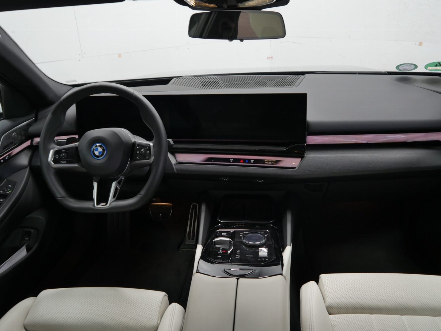 BMW BMW