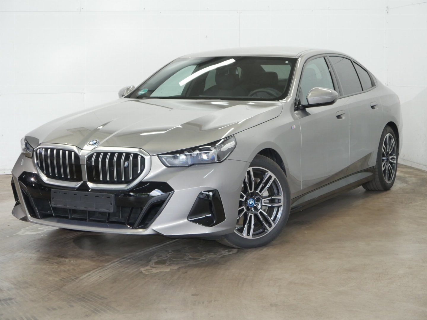 BMW BMW