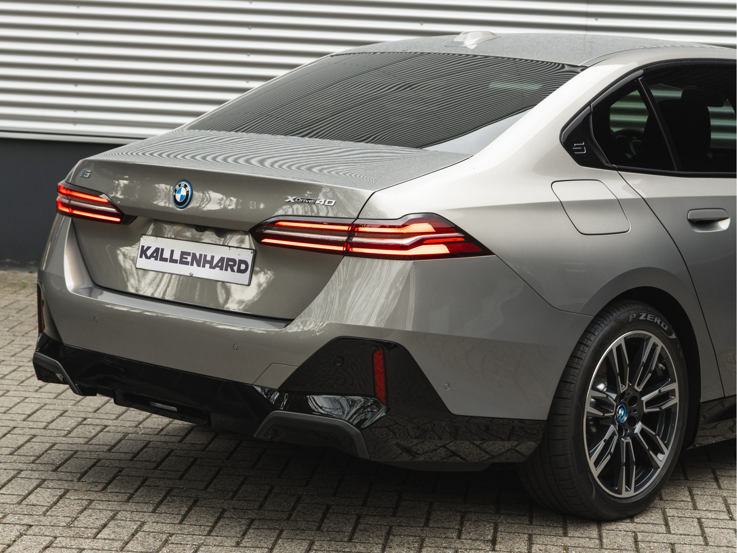 BMW BMW