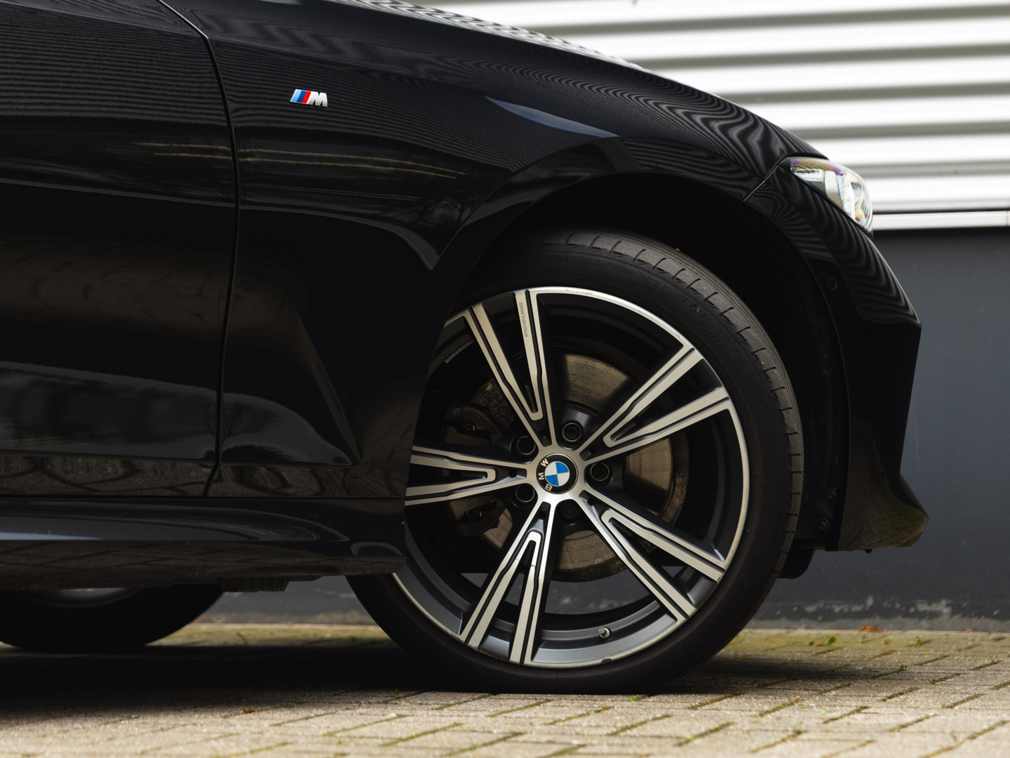BMW BMW