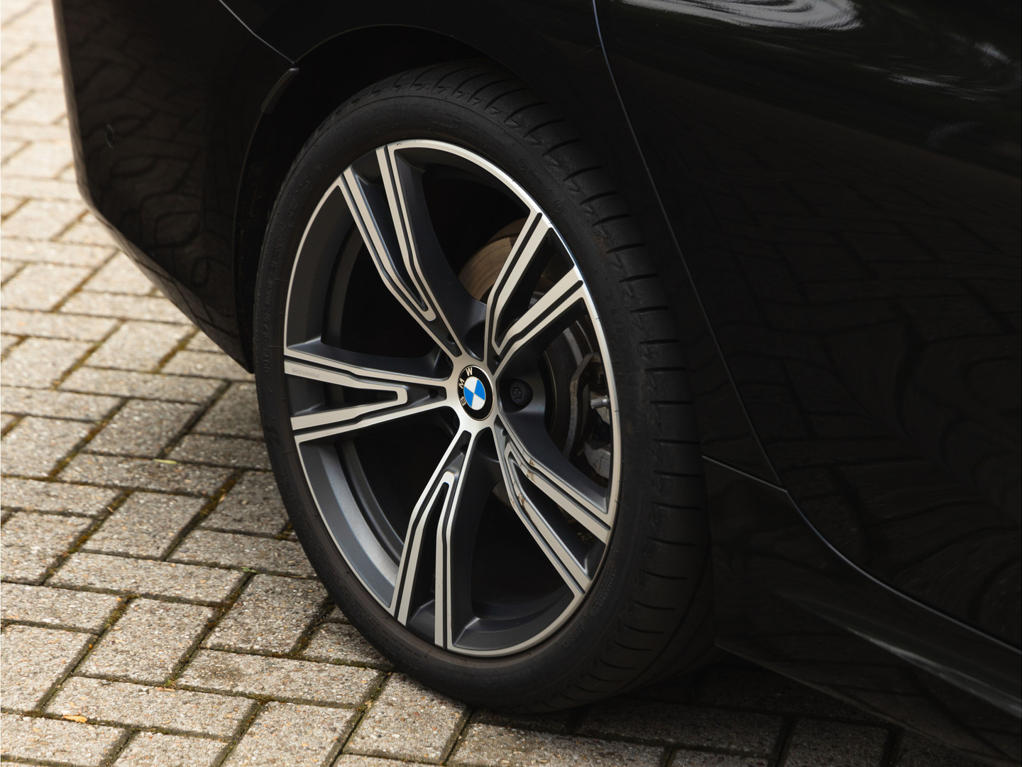 BMW BMW