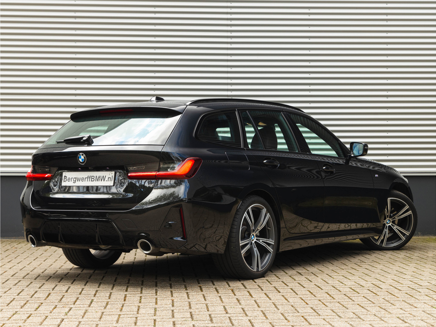 BMW BMW