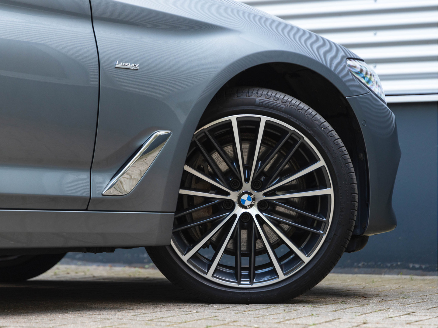 BMW