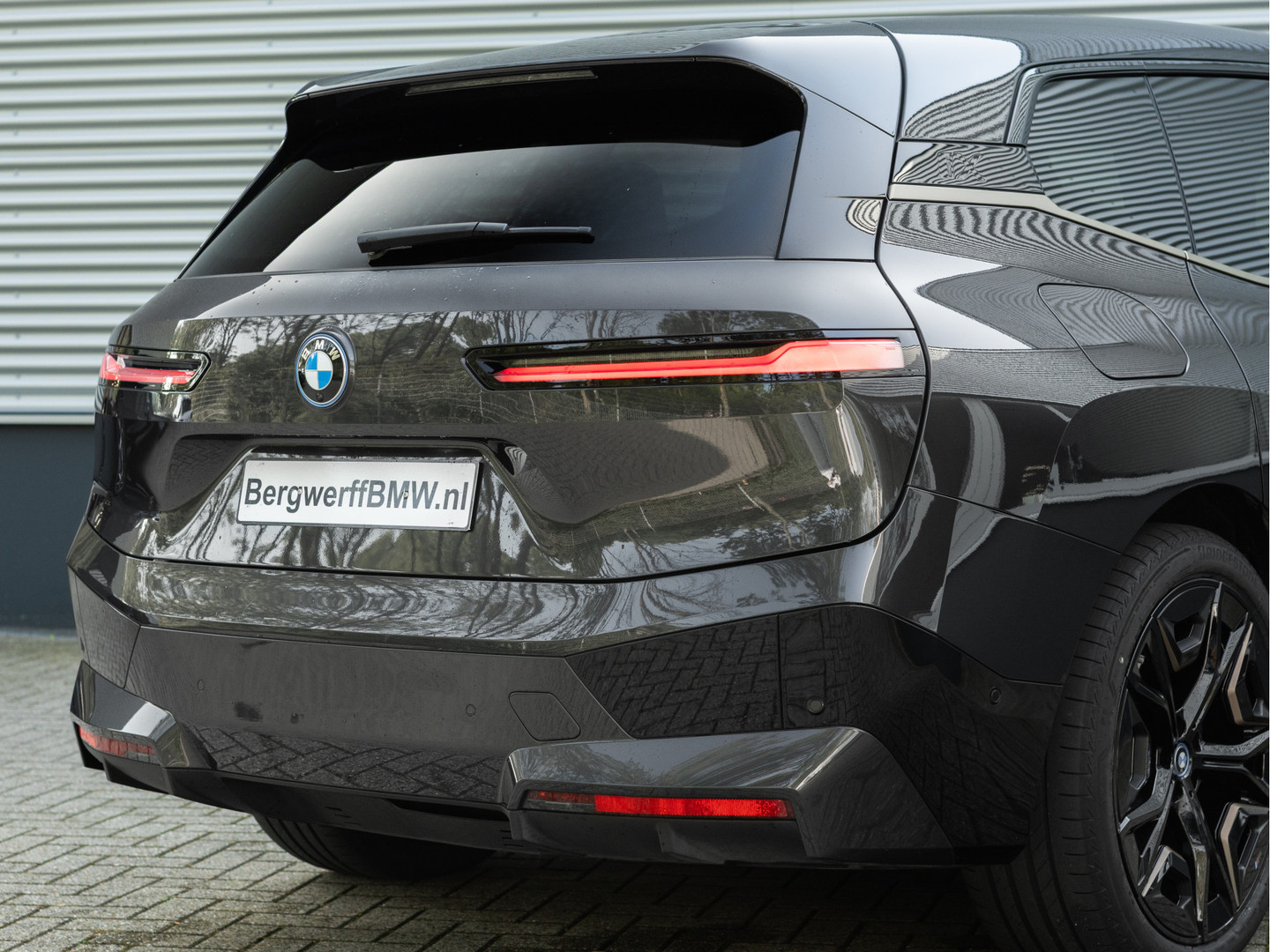 BMW BMW