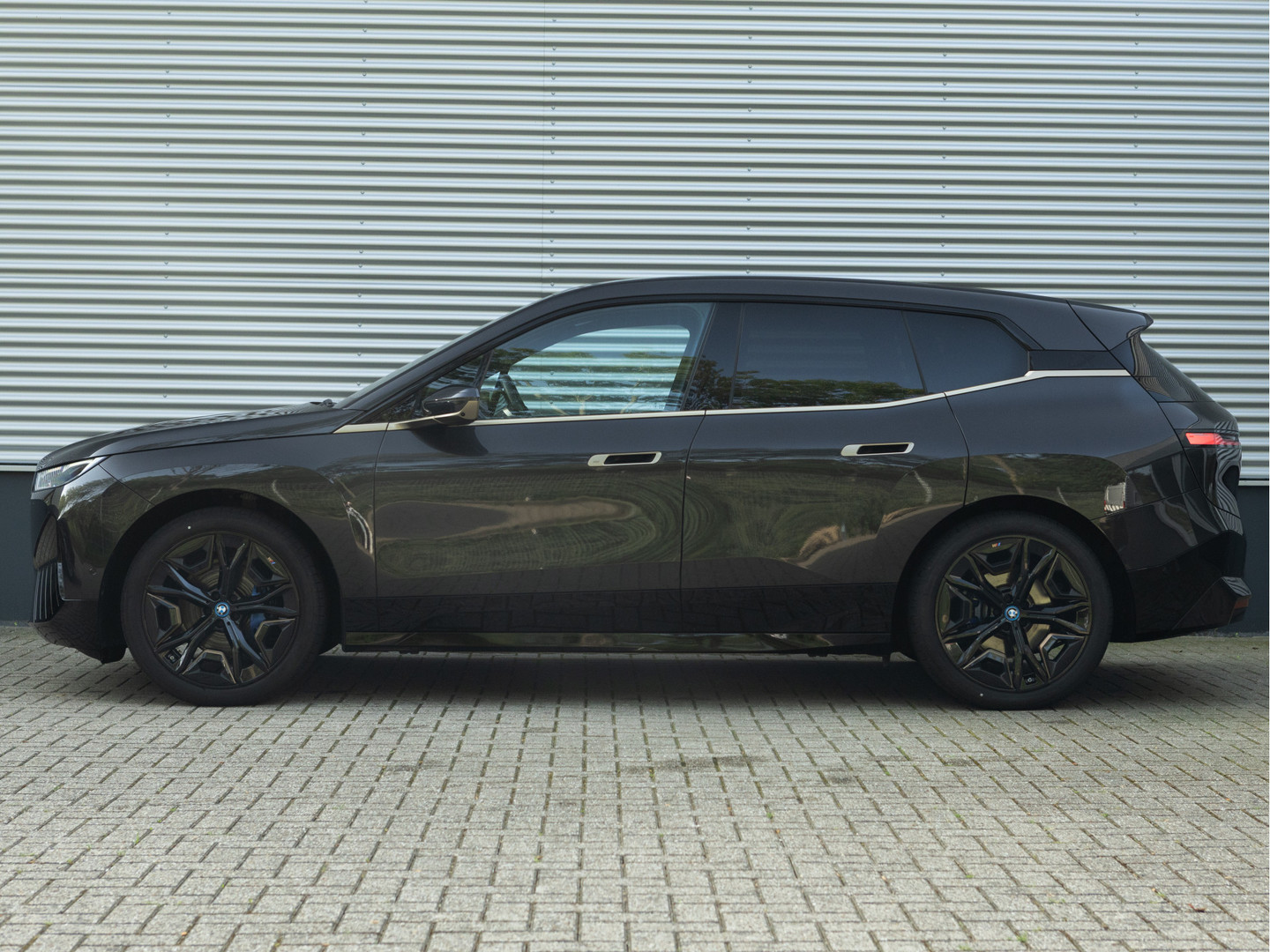 BMW BMW