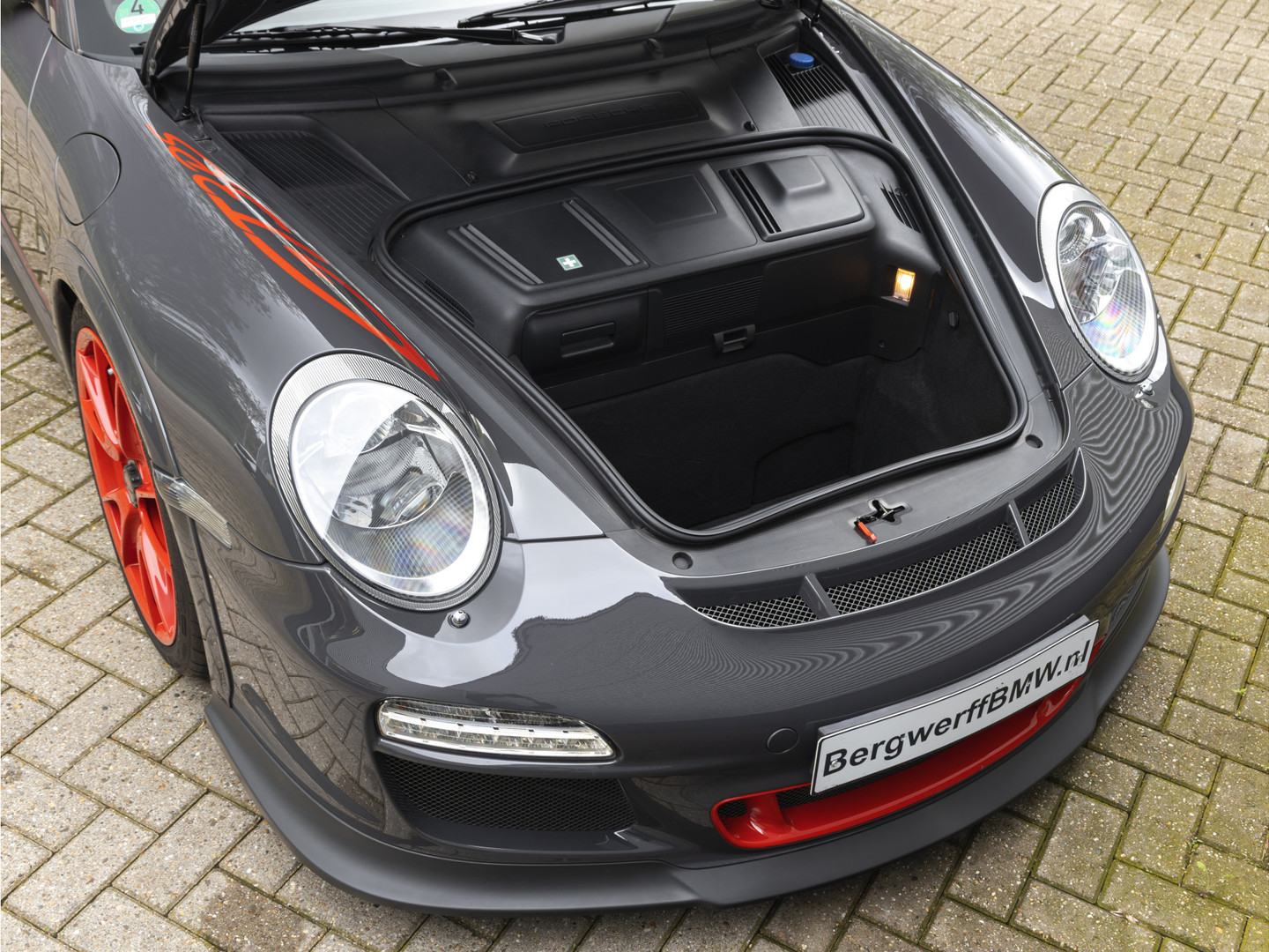 Porsche