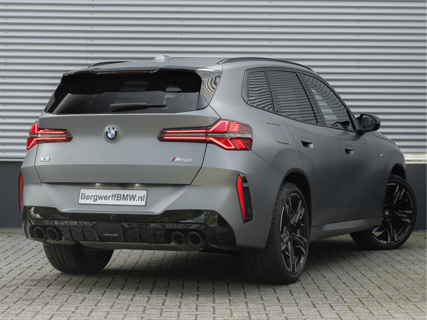 BMW BMW