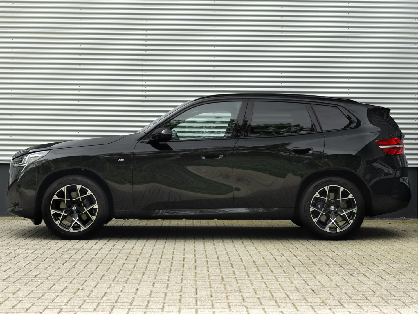 BMW BMW