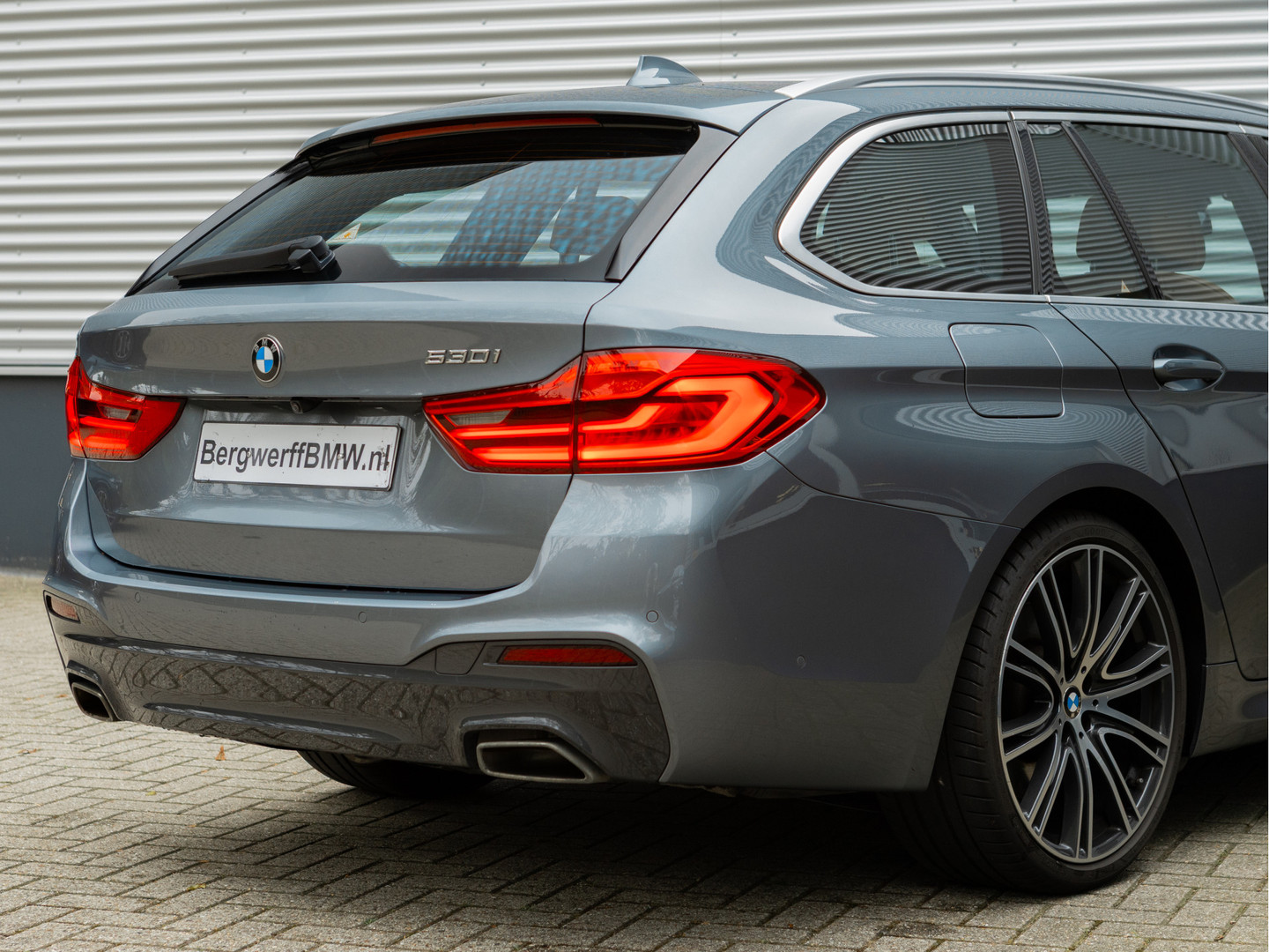 BMW BMW