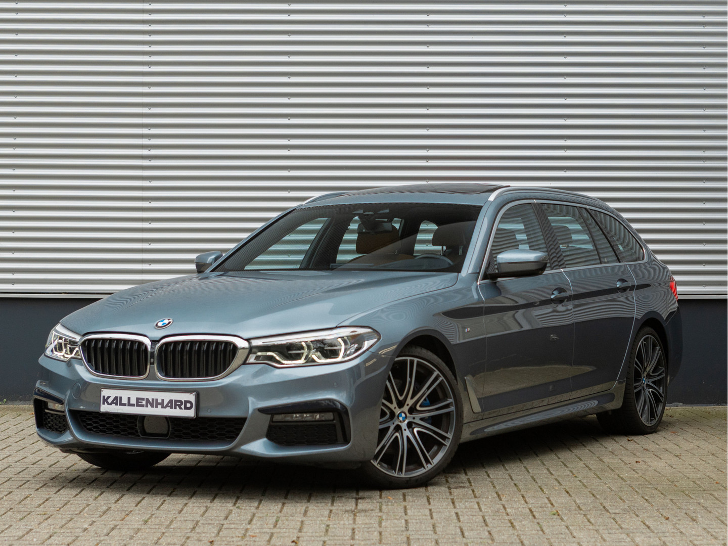 BMW BMW